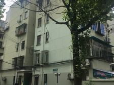 1楼带花园19号在建地铁600多米,看房方便