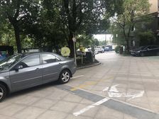 近地铁,中间楼层 拎包入住 精装,新上房源