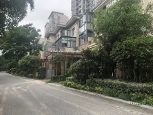 满 五年 路劲开发 联排别墅 精装修 位置好 环境优美