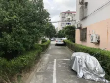 近18号线,满五税少,业主置换,诚意出售,看房方便。