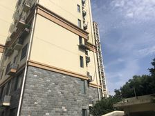 客厅朝南,南北通透,近地铁,品质小区