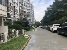 内环内+江浦公园旁+三轨+三甲医院+80%得房率+40%绿化