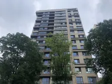 四房两厅三卫户型,带产权车位,位置好+采光不挡