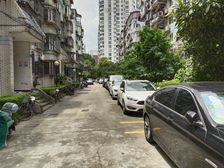 飘鹰花苑2房南北通70万装修拎包入住