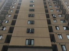 13号线华鹏路地铁口,南北通透,闹中取静