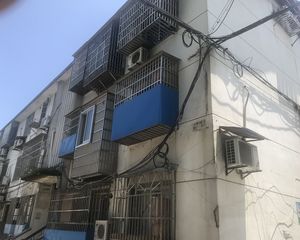 通透,直地三楼,阳光好,带车棚