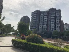 带40平院子 开阔大三房 欢迎来看