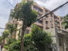 进地铁小两房,位置安静,配套成熟