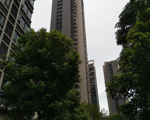 保利百合花园3室2厅东南南