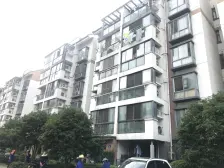 湖岸名家三开间朝南,多层3楼,位置安静,采光好,看中可谈