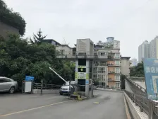 九公里轻轨旁,交通便利环境好,大3房电梯板式小高层