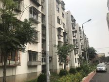 苹果园一区 朝南向两室一厅 紧邻地铁 楼龄新 诚心出售