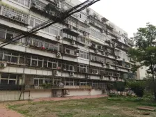 万隆花园 中层小两室 南北通透