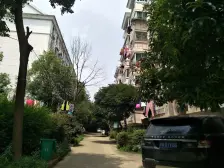 带阁楼,储藏间 顶楼复试 全天太阳 洪都较新房源