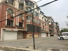 国际新城二楼。南北户型,采光好,位置好