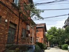 洪都九区4楼有太阳 334医院旁 楞上菜市场