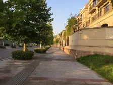 现代轻奢玻璃连廊精装 端户大花园 保养9.5层新带车位