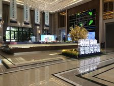 东部美的城一期128四室普装有地暖付车位储藏室