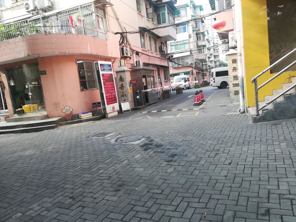 小区相关图