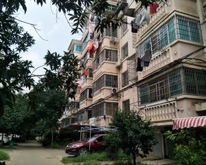 房东诚心出售,品质楼盘,楼层好,看中价格有谈