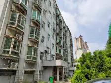 此房户型格局好,采光好,出行方便,价格有可谈空间