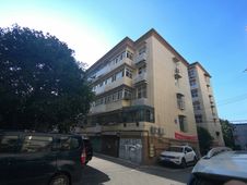 华城花园2室2厅8692平