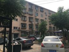临团结湖公园和地铁水碓子东路三居室南北通透中间层