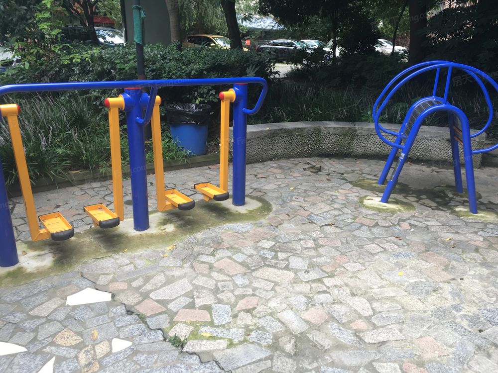 小区相关图