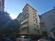 华城花园2室2厅8692平