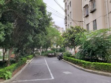 健身楼层 ,采光好,视野好,满五年,诚心出售,看房方便