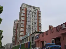 睿智楠园中间楼层小房子低价出售