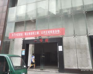 带杂物间购物方便出行便利三号线桂花公园地铁口