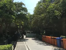 小区中庭 南北通透 客厅朝南 中层楼 业主诚意出售