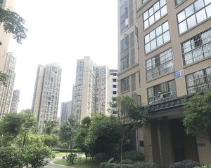 花样年花样城五期2室2厅东南