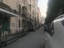 内环内一室户,离the subway近,全明户型