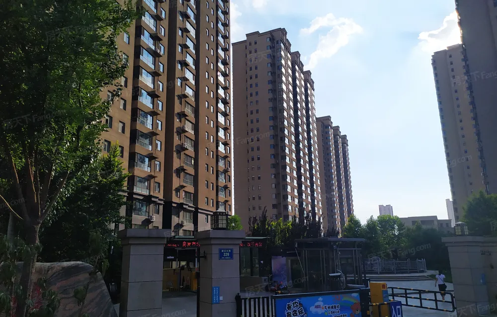 北大街 奥龙湾 高层电梯房 朝南 大红本 精装,太原杏花岭北大街奥龙湾