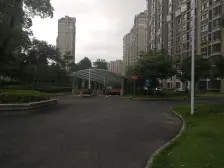 中间楼层飞机户型大三居在家看河景
