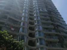 万友康年,全新住家装修,户型方正,采光好,诚心出售