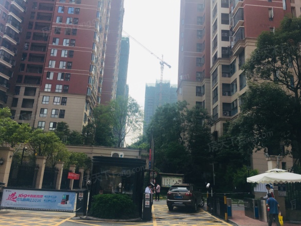 九龙仓时代上城实景图