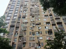 精装修1楼带花园,户型方正,位置好,业主诚心