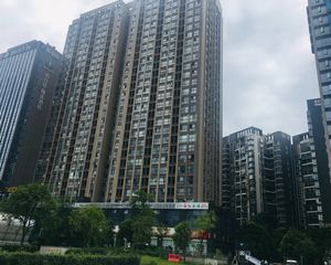鸿阁新座2室1厅西北