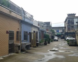 南花园精装修,位置好,单价低,诚心出售