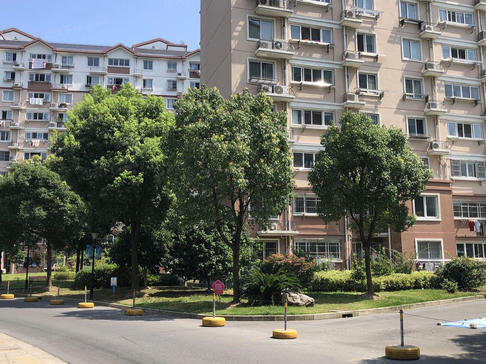 小区相关图