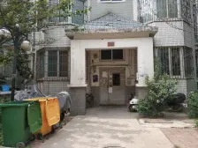 满五不唯一,全款房,过户快,业主诚心卖,采光刺眼。