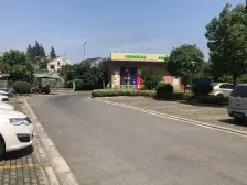 沿河位置,位置好,采光充足,交通便利。