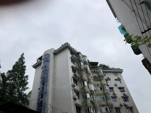 嘉信花园商住楼实景图