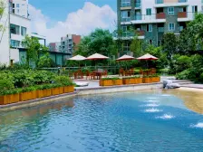 户型方正,朝中庭可看江,住家安静,视野好。