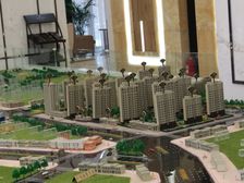 小区封闭式管理,小区内环境优雅配套完备,拎包..