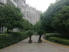 不沿马路,花园河景观,房东诚心出售,价格好商量,杭州拱墅文晖现代名苑