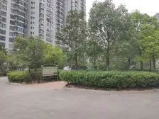 金水路上一号线民航路地铁口朝南一室有暖气近玉米楼